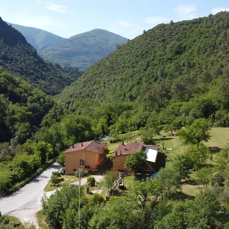 Elementaris, Tra E La Cascata Delle Marmore Σπολέτο