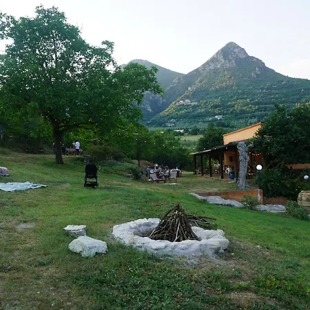Διαμέρισμα Elementaris, Tra E La Cascata Delle Marmore Σπολέτο
